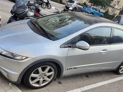 Gris / plata Usado 2006 Honda Civic Executive Berlina | 7499 € (Precio justo)