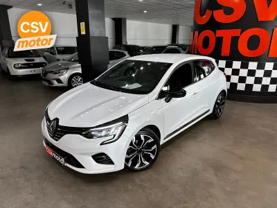 Usado Renault Clio RS Line 91 CV (66 kW) 2021 Blanco Utilitario