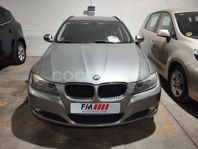 Gris / plata Usado 2011 BMW 318 Familiar | 7499 € (Precio justo)