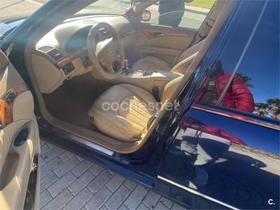 Usado Mercedes E350 Elegance 272 CV (200 kW) 2007 Azul Berlina