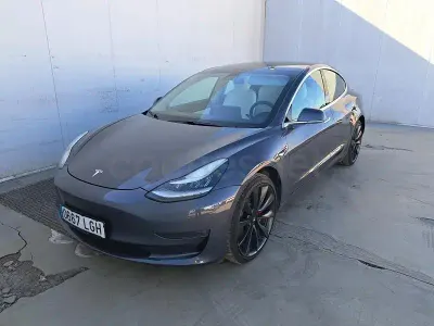 Używany Tesla Model 3