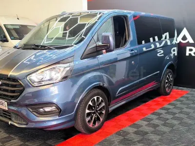 Usado Ford Tourneo Custom Sport 170 CV (125 kW) 2023 Azul Van
