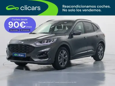 Usado Ford Kuga ST-Line 191 CV (140 kW) 2024 Gris / plata SUV