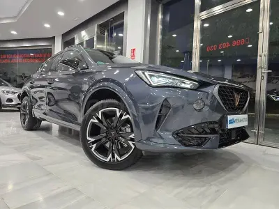 Usado Cupra Formentor 150 CV (110 kW) 2022 Gris / plata SUV