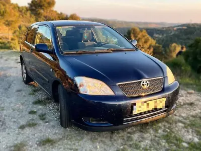Usado Toyota Corolla Sol 116 CV (85 kW) 2004 Azul Utilitario