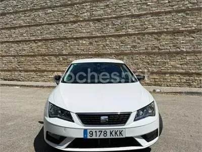 Usado Seat Leon Style 115 CV (84 kW) 2018 Blanco Berlina