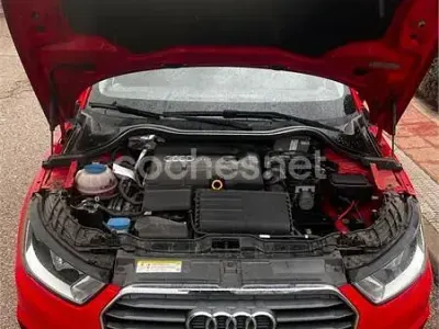 Usado Audi A1 Sportback 90 CV (66 kW) 2015 Rojo Utilitario