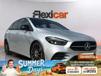 Usado Mercedes B180 116 CV (85 kW) 2021 Gris Utilitario
