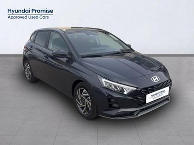 Nuevo Hyundai i20 100 CV (73 kW) 2025 Gris Utilitario