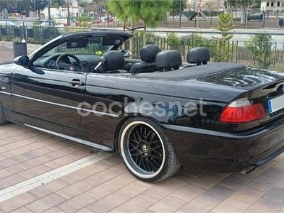 Käytetty BMW 320 Cabriolet 170 HP (125 kW) 2002 Musta Avoauto