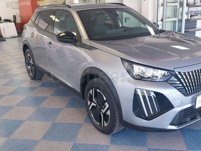 Usado Peugeot 2008 Allure 145 CV (106 kW) 2025 Gris / plata SUV