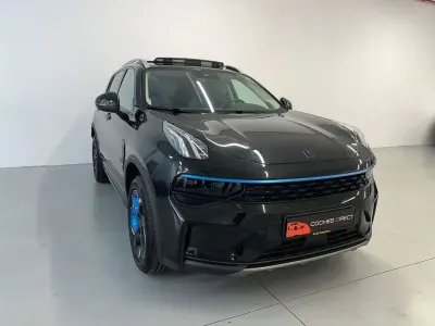 Usado Lynk & Co 01 197 CV (144 kW) 2022 Negro SUV