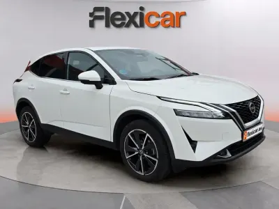 Begagnad Nissan Qashqai Tekna+ 158 HK (116 kW) 2023 Vit SUV