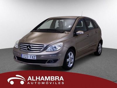 Usado Mercedes B180 109 CV (80 kW) 2008 Blanco Monovolumen