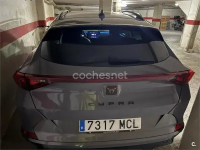 Usado Cupra Formentor 150 CV (110 kW) 2022 Gris / plata SUV