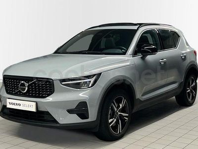 Usado Volvo XC40 Plus 163 CV (119 kW) 2024 Gris / plata SUV