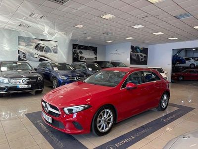 Käytetty Mercedes A180 116 HP (85 kW) 2019 Punainen Sedan