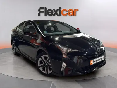 Usado Toyota Prius 122 CV (89 kW) 2018 Negro Utilitario