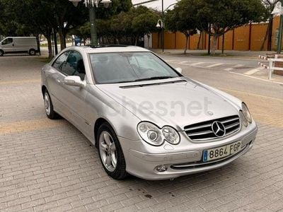 Usado Mercedes CLK270 Avantgarde 170 CV (125 kW) 2004 Gris / plata Coupe