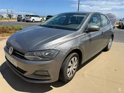 Usado VW Polo Advance 95 CV (69 kW) 2018 Gris / plata Utilitario