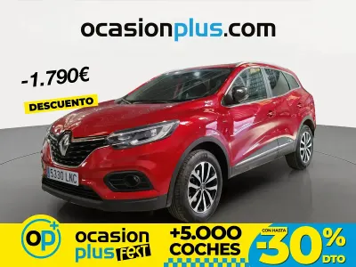 Usado Renault Kadjar LIMITED 140 CV (102 kW) 2021 Rojo SUV