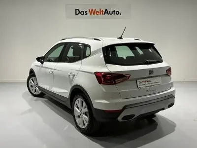 Usado Seat Arona Xperience 115 CV (84 kW) 2024 Blanco SUV