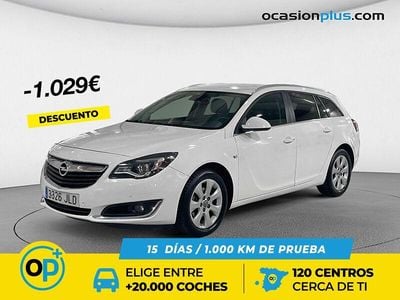 Usado Opel Insignia Selective 136 CV (100 kW) 2016 Blanco Familiar
