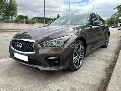 Usado Infiniti Q50 Sport Tech 170 CV (125 kW) 2014 Marrón Berlina