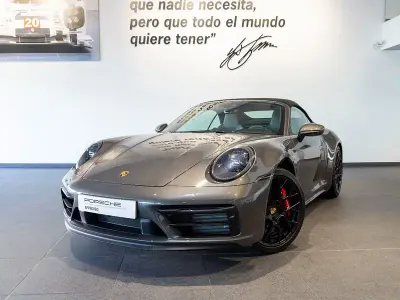Käytetty Porsche 911 Carrera 4 Cabriolet 541 HP (397 kW) 2024 Harmaa Avoauto