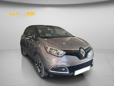 Usado Renault Captur Life 90 CV (66 kW) 2017 Gris / plata SUV