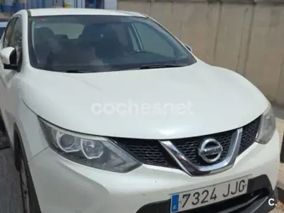 Usado Nissan Qashqai Acenta 110 CV (80 kW) 2015 Blanco SUV