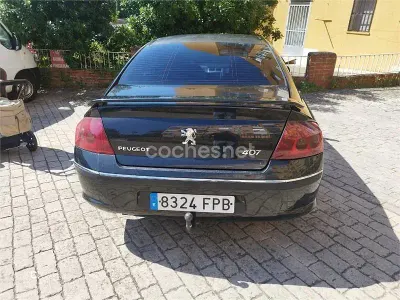 Usado Peugeot 407 Sport 136 CV (100 kW) 2007 Negro Berlina