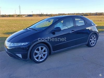 Usado Honda Civic Executive 140 CV (102 kW) 2008 Negro Berlina
