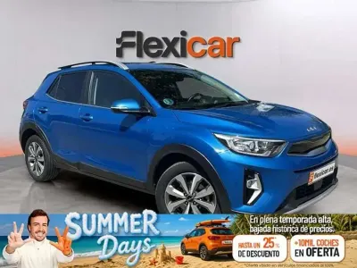 Usado Kia Stonic 120 CV (88 kW) 2024 Azul SUV