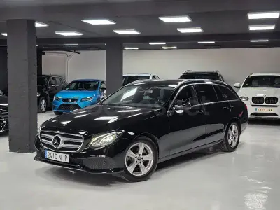 Usado Mercedes E220 194 CV (142 kW) 2018 Negro Familiar
