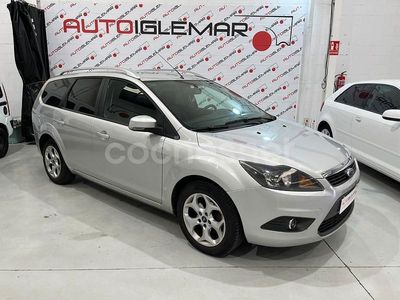 Gris / plata Usado 2009 Ford Focus Trend Familiar | 6500 €