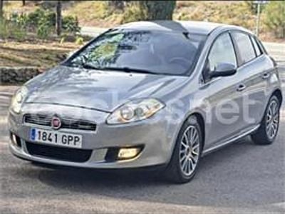 Usado Fiat Bravo Dynamic 120 CV (88 kW) 2009 Gris / plata Utilitario
