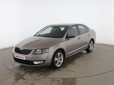 Gris Usado 2015 Skoda Octavia Style Utilitario | 14.699 € (Precio justo)