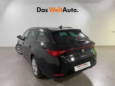 Usado Seat Leon Style 150 CV (110 kW) 2024 Negro