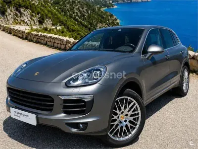 Usado Porsche Cayenne 262 CV (192 kW) 2017 Gris / plata SUV