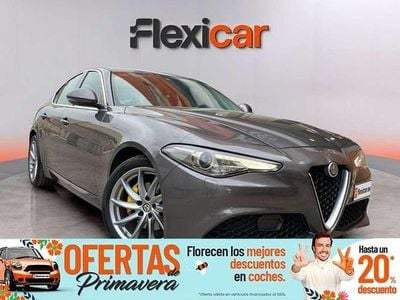 Usado Alfa Romeo Giulia Business 150 CV (110 kW) 2018 Gris Berlina