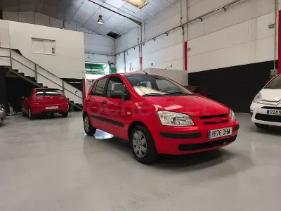 Używany Hyundai Getz 63 KM (46 kW) 2005 Czerwony Hatchback