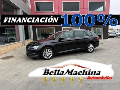 Negro Usado 2022 Skoda Superb Ambition Familiar | 18.450 € (Precio justo)