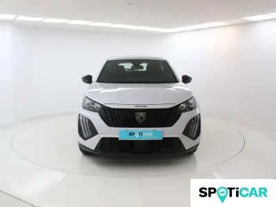 Usado Peugeot 2008 Active 100 CV (73 kW) 2024 Blanco SUV