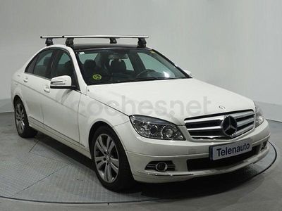 Usado Mercedes C200 136 CV (100 kW) 2009 Blanco Berlina