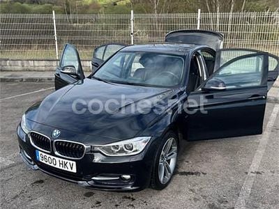 Negro Usado 2012 BMW 318 Sport Line Berlina | 8500 € (Buen precio)