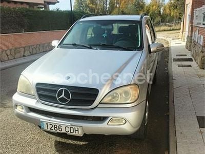Gris / plata Usado 2003 Mercedes ML270 SUV | 4500 € (Super precio)