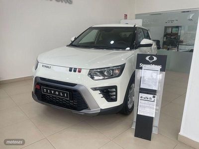 Blanco Usado 2024 Ssangyong (KGM) Tivoli SUV | 24.795 €