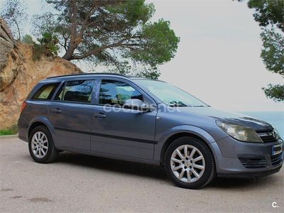 Usado Opel Astra Enjoy 100 HP (73 kW) 2006 Cinzento Carrinha