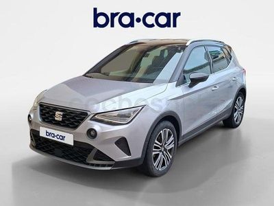 Usado Seat Arona FR 110 CV (80 kW) 2023 Gris / plata SUV